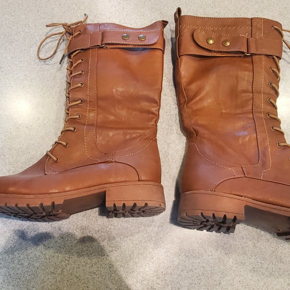 CA Collection By Carrini work boots - never worn - Picture 3 of 5